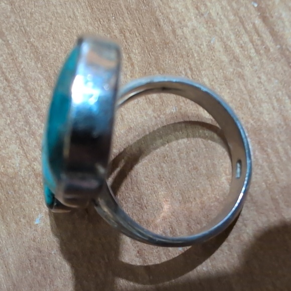 Turquoise Triple Stone Sterling Silver Ring - Picture 6 of 8